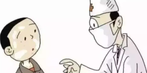 小孩脸上长白斑,当心出现白癜风