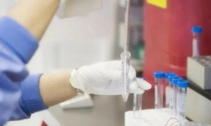 先天性白内障能治好吗 主要症状是什么